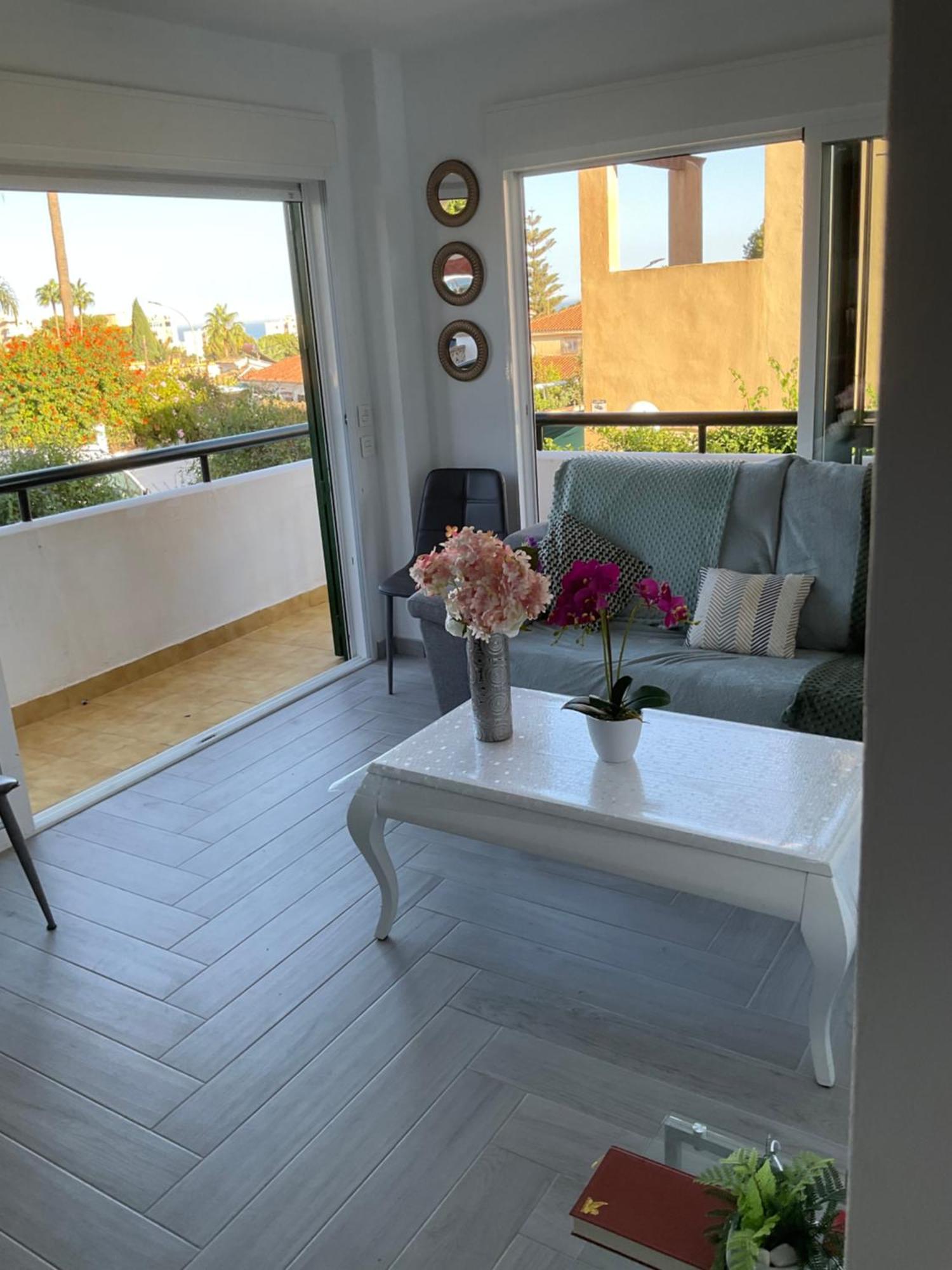 Appartement Moderne Pour 6 Adultes Benalmadena Ngoại thất bức ảnh